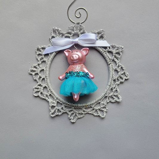Dancing Piggy Wreath Ornament