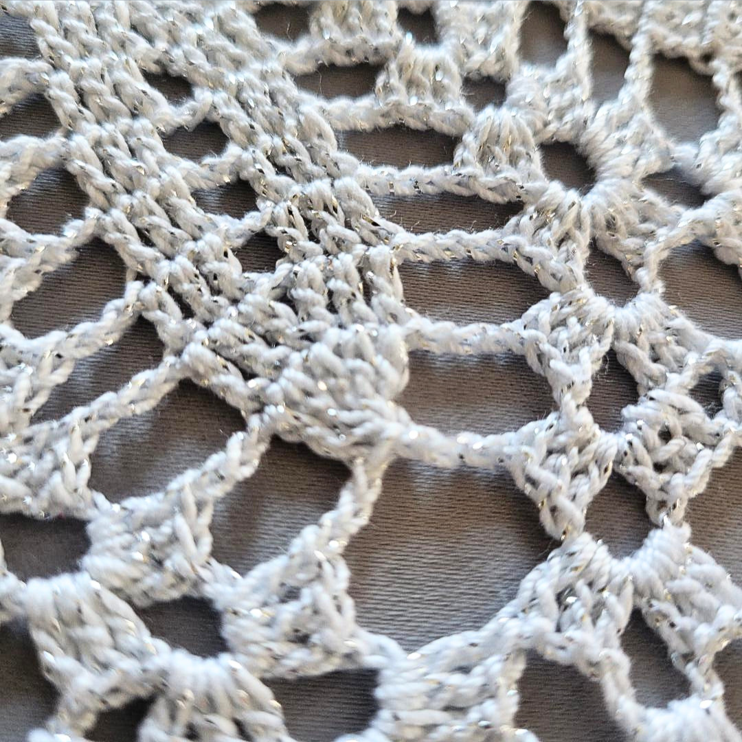 Summertime 15" Doily