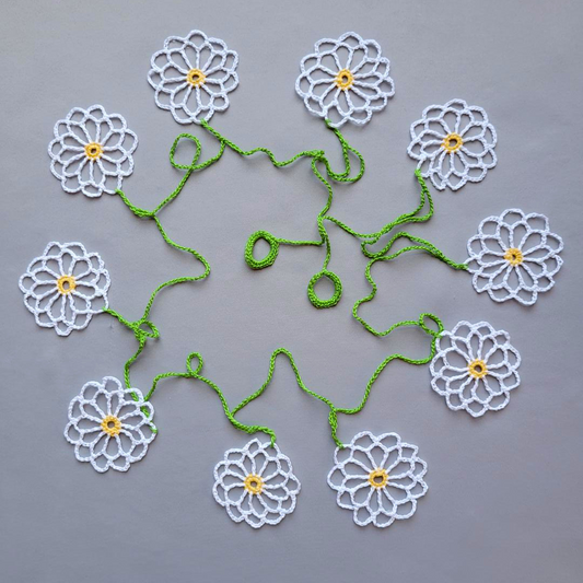 Daisy Garland PDF Pattern
