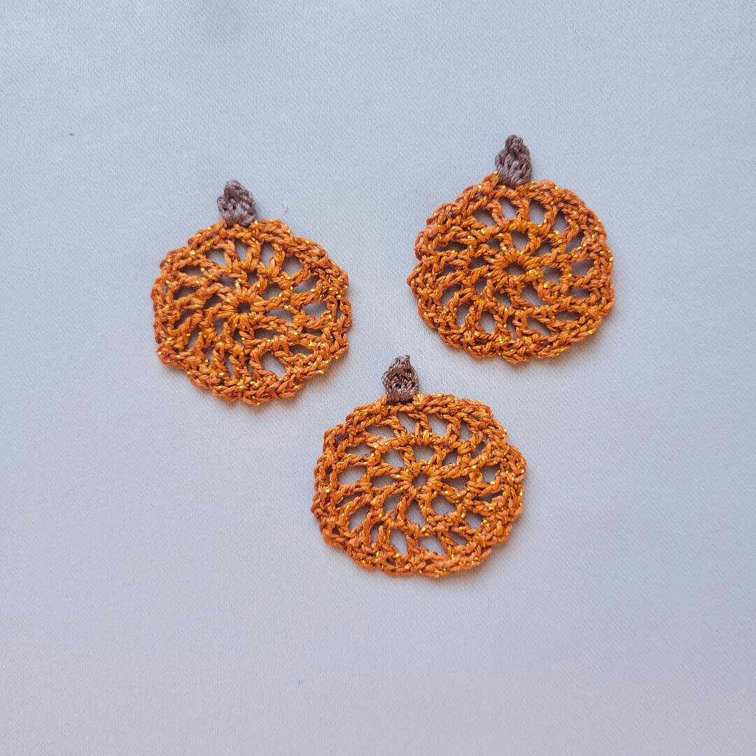 Lace Pumpkin Trio