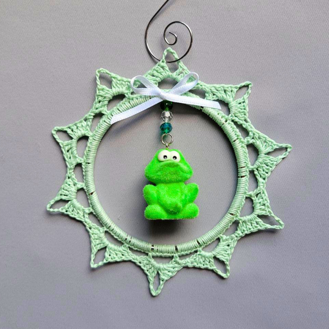 Happy Frog Wreath Ornament