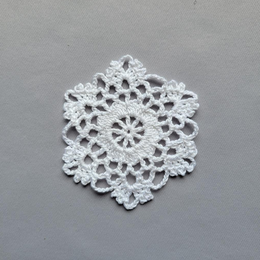 Mini Mini 3" Doily