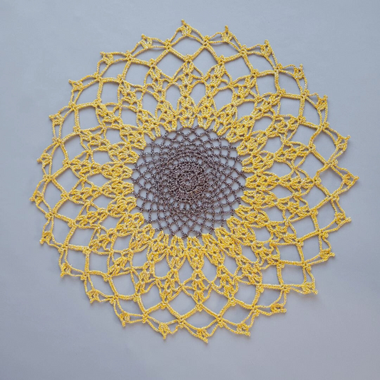 Chiara Plus Sunflower 15" Doily