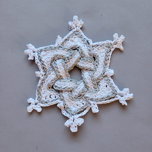 Celtic Star - Silver/White
