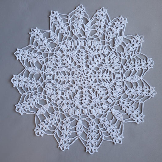 Small Stanza 14" Doily