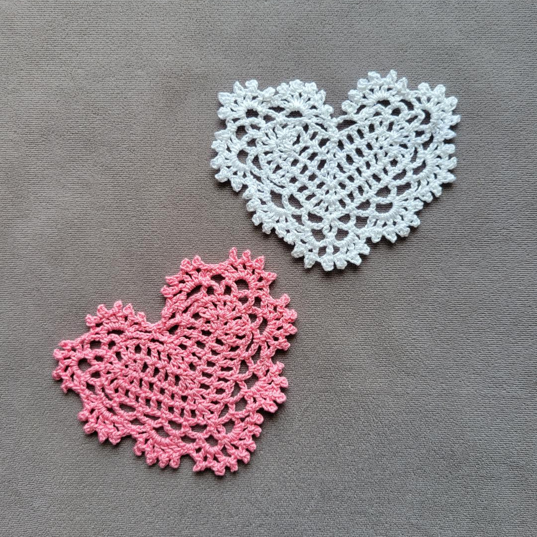 Big Heart Wedding Favor 3"x4" Doily