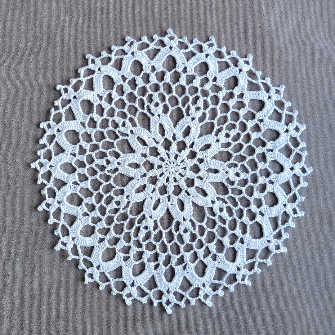Bluet 11" Doily