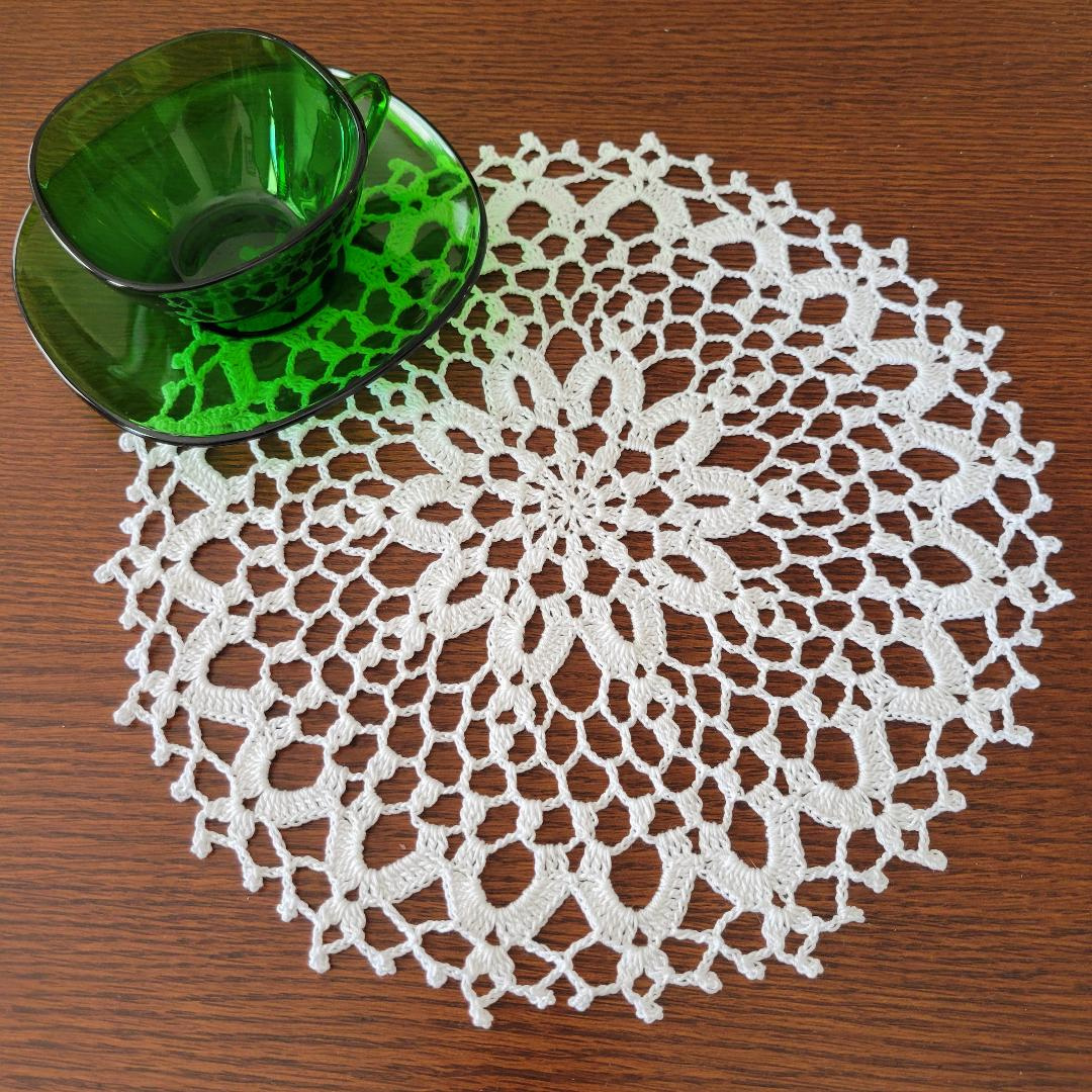 Bluet 11" Doily