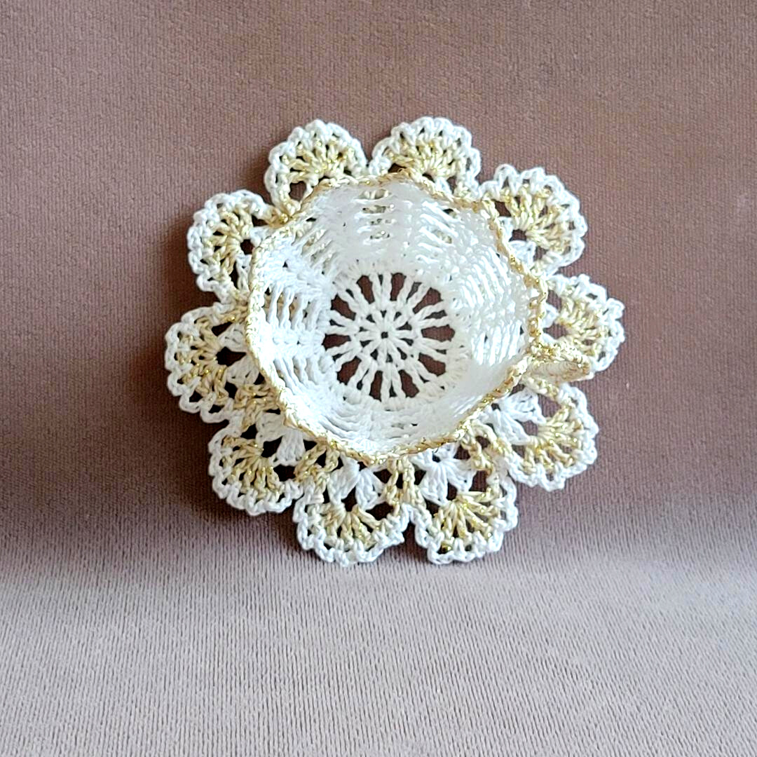 White Teacup with Glittery Gold Trim