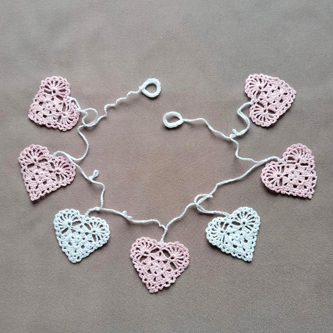 Granny Valentine Garland