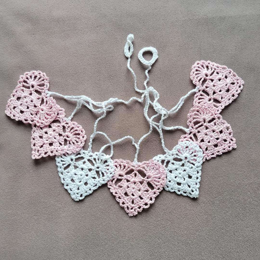 Granny Valentine Garland