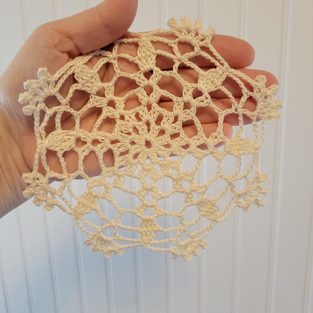 Motivated Mini 6" Doily