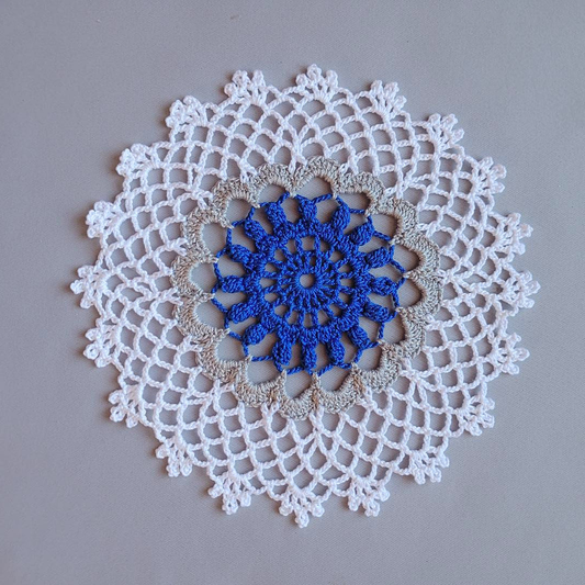Field of Flowers 7" Holiday Doily