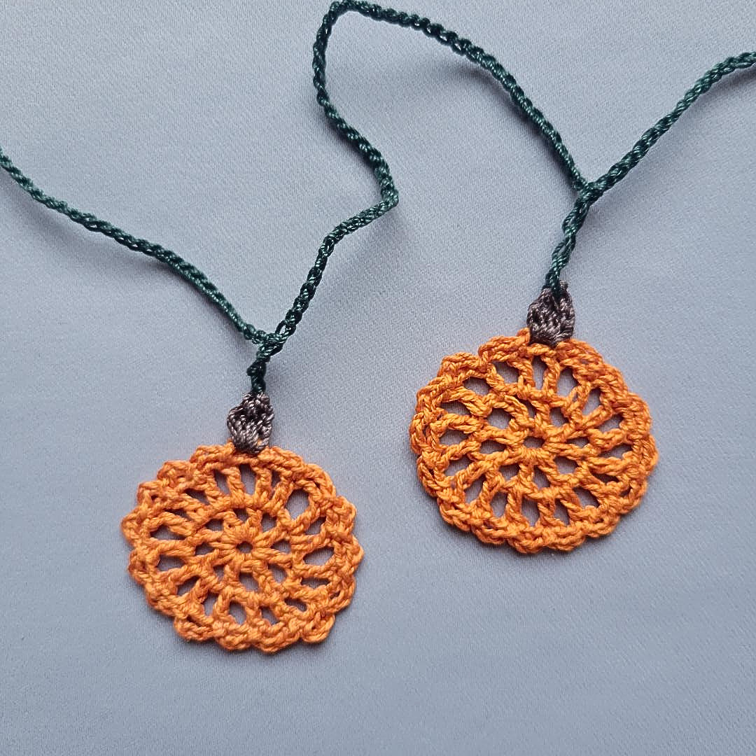 Lace Pumpkin Garland