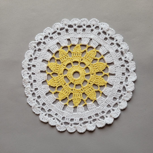 Basic Flower 7" Doily