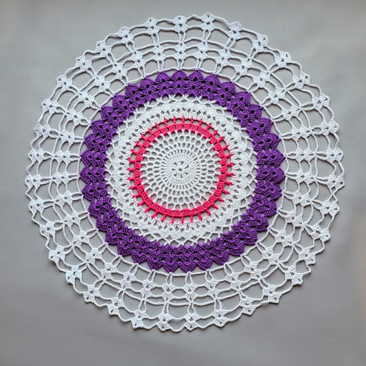 Beaming Bright 16" Doily