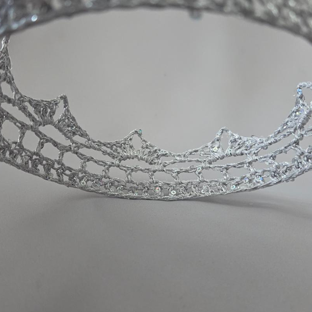 Silver 6" Crown III
