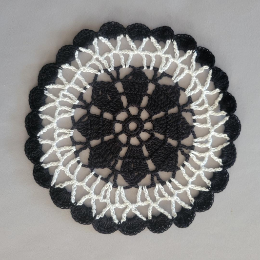 Fancy Beautiful Small 7" Doily