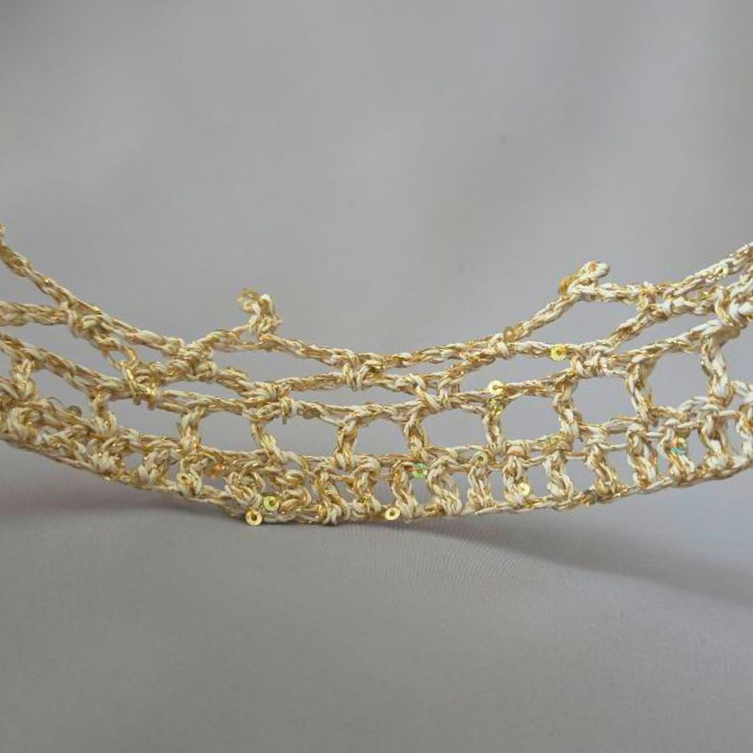 Gold 6" Crown III