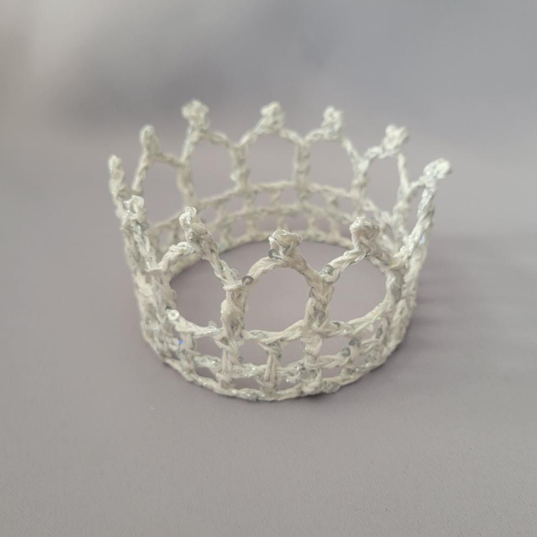 White 3 1/2" Pet Crown