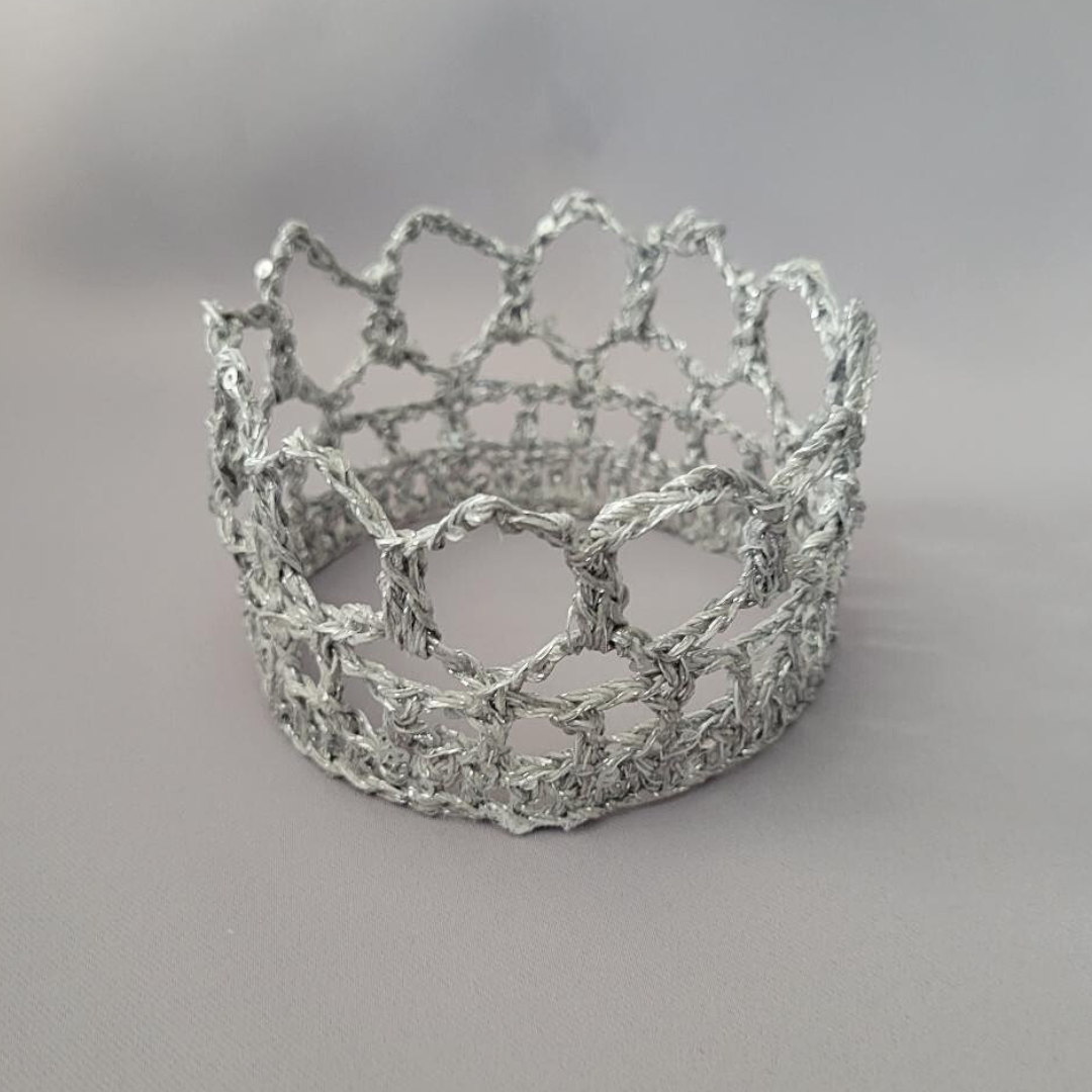Silver 3 1/2" Pet Crown II