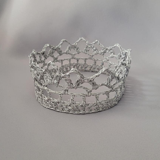 Silver 3 1/2" Pet Crown III