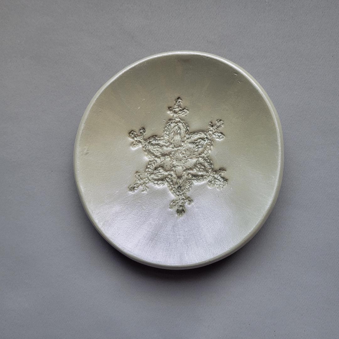 Winter Snowstorm Dish Set