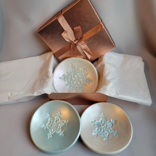 Sparkly Snowflake Dish Set