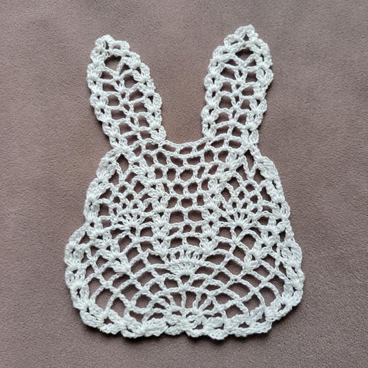 Bunny 9"x5" Doily