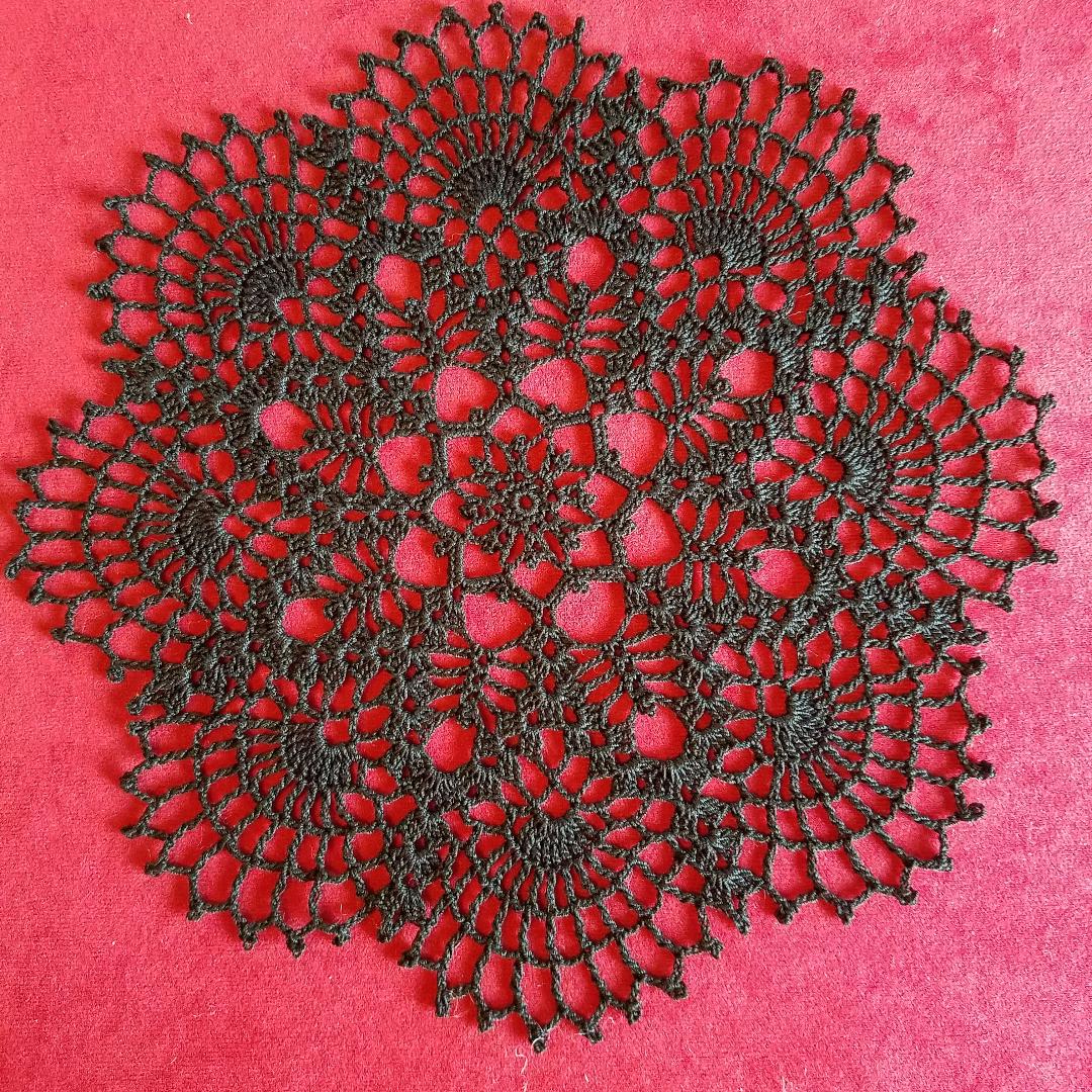 Suarez 12" Doily