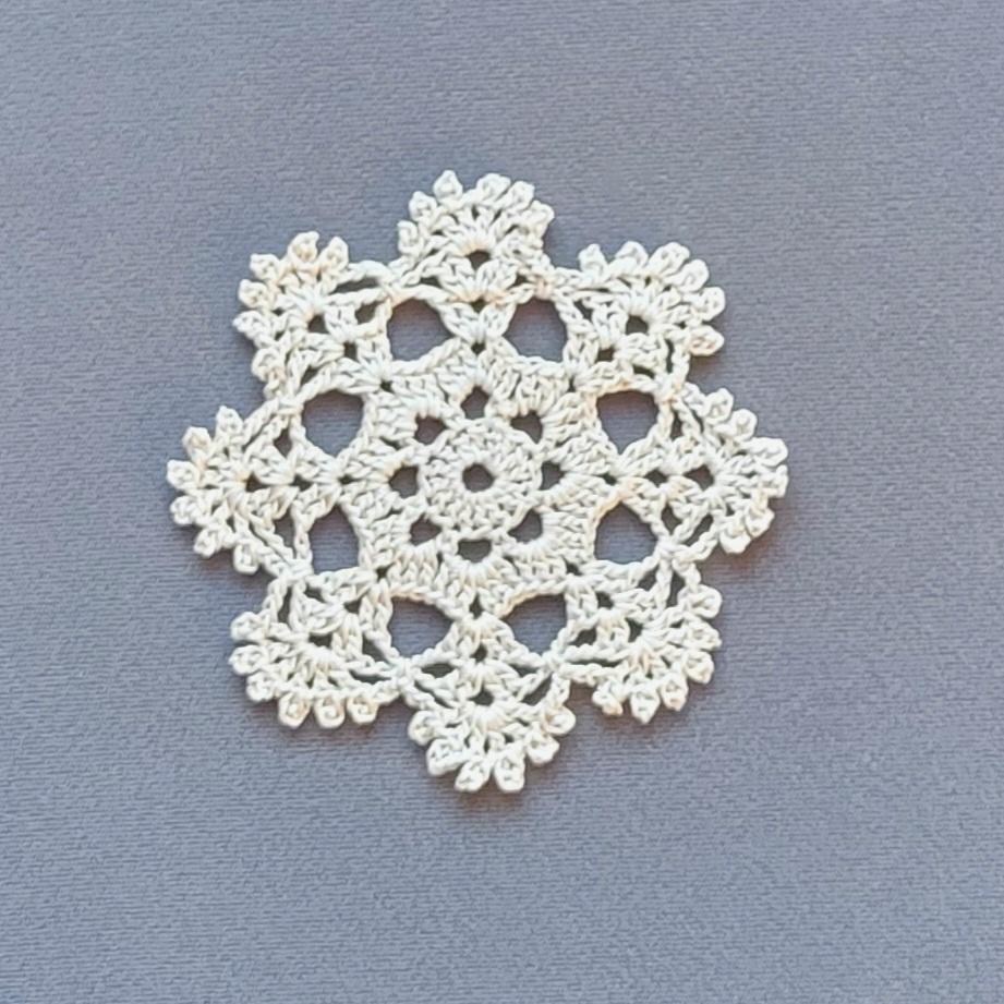 Russian Napkin 4" Doily