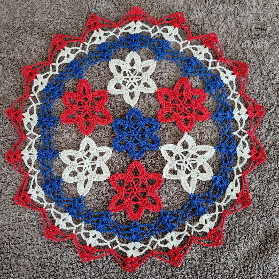 Diva 13" Doily